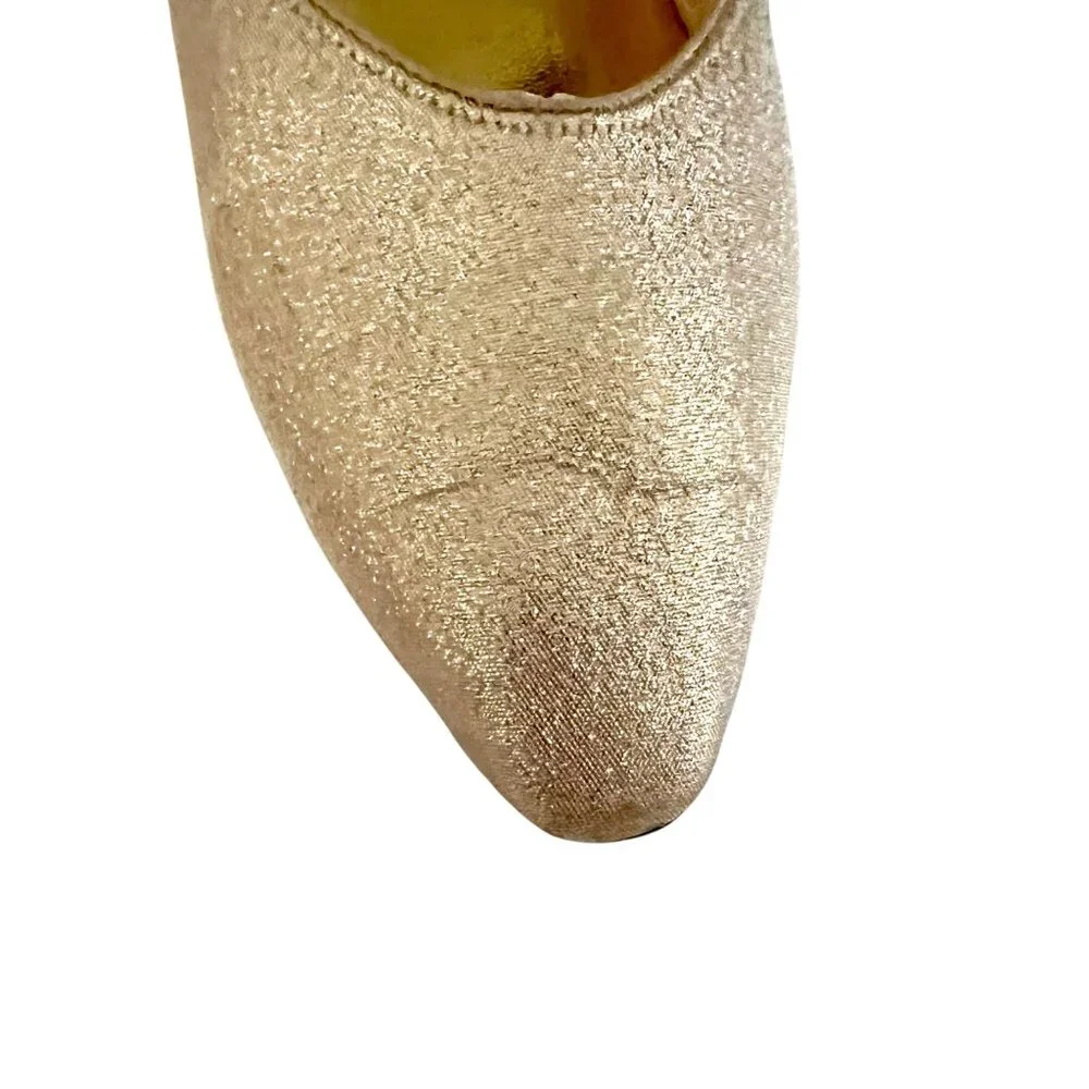 Elegant Gold Vintage Low Heel Pumps 8 Metallic Classic Pointed Toe Party Shoes